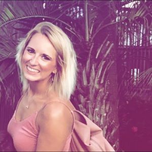 Meet your Posher, Nicole